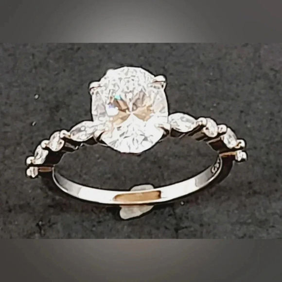 Sterling silver Oval Cut CZ Wedding Engagement Rings Promise Ring Sz 8.5 - Picture 5 of 8